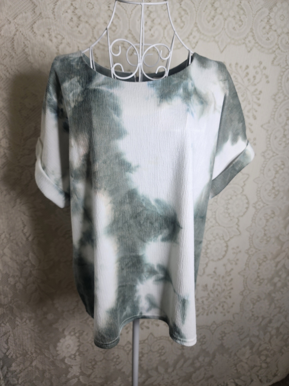 MELLODAY Green & White Tie-Dye Short Sleeve Top